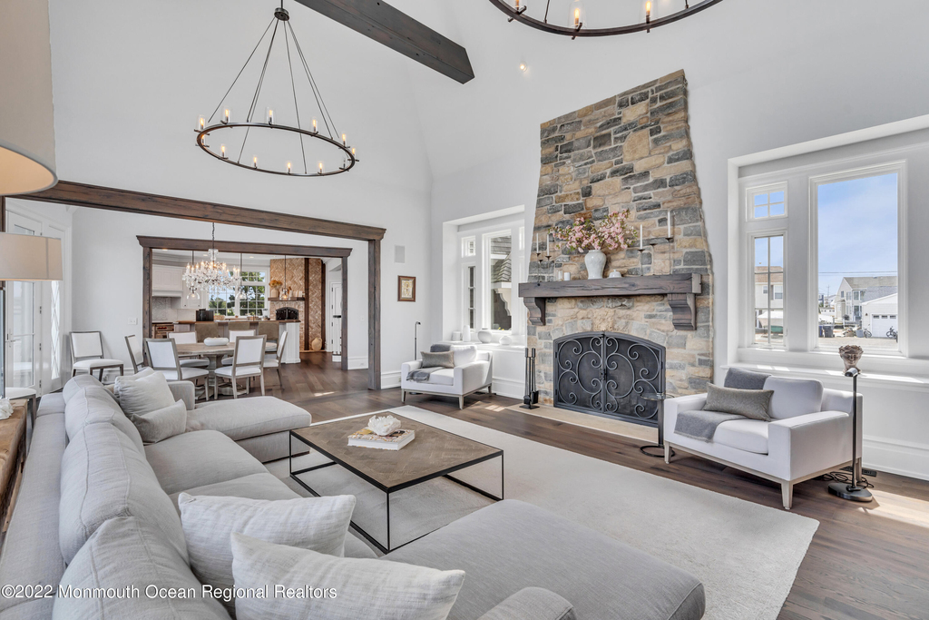 459 Normandy Drive - Photo 4