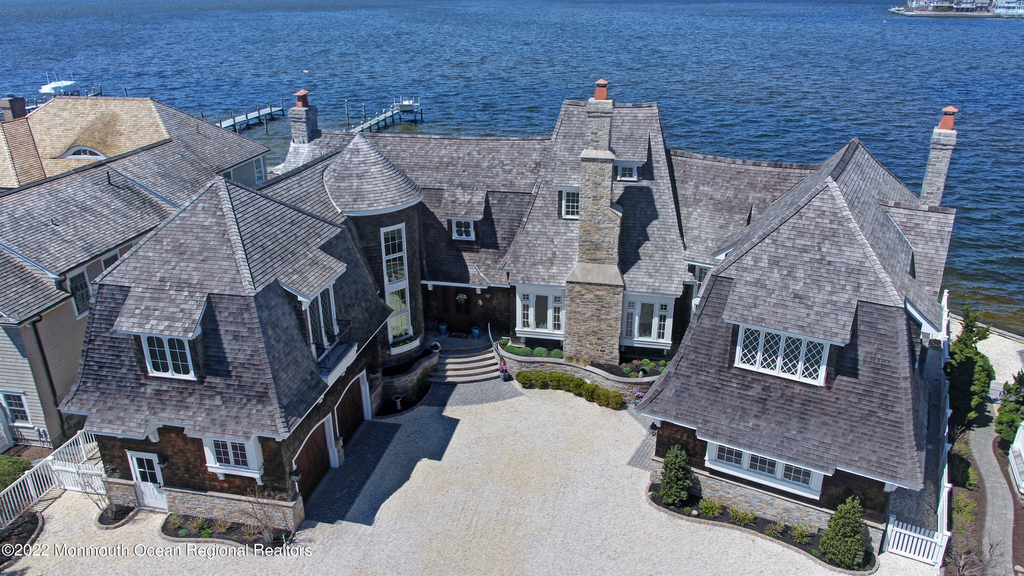 459 Normandy Drive - Photo 24