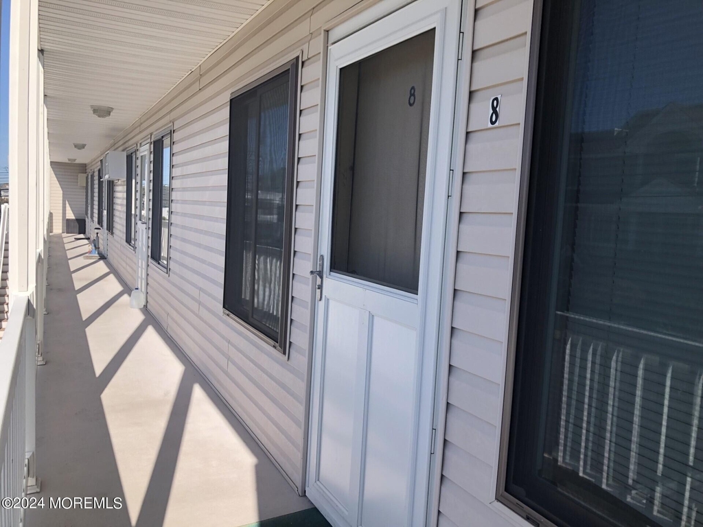 1401 Boulevard - Photo 2