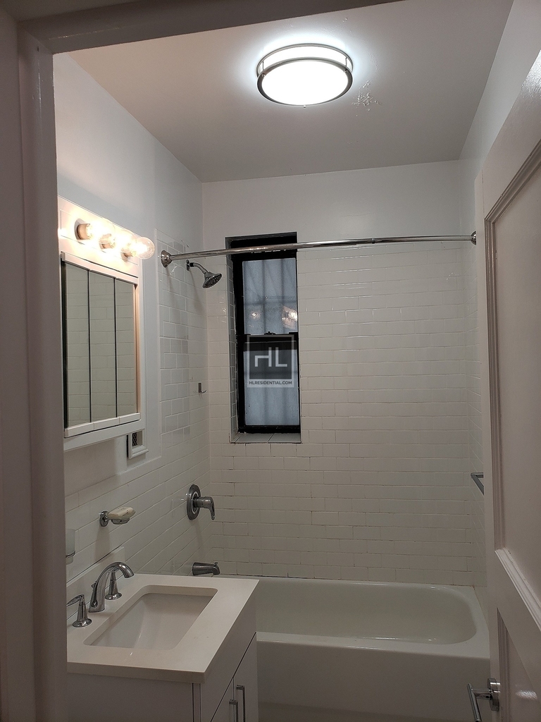 West 104 Street - Photo 3