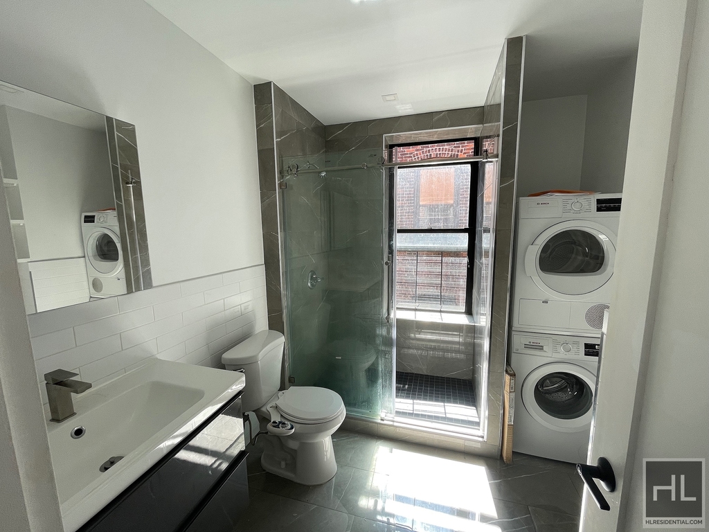 Claremont Avenue - Photo 2