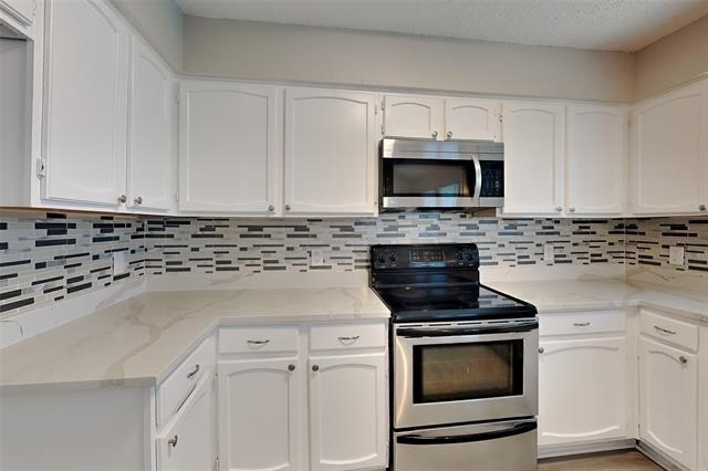 247 Stallion Drive - Photo 3