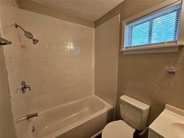 6363 Hollis Avenue - Photo 8
