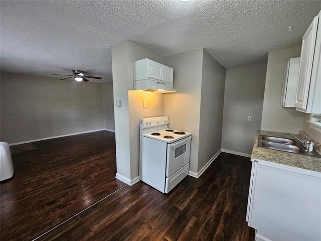 6363 Hollis Avenue - Photo 3