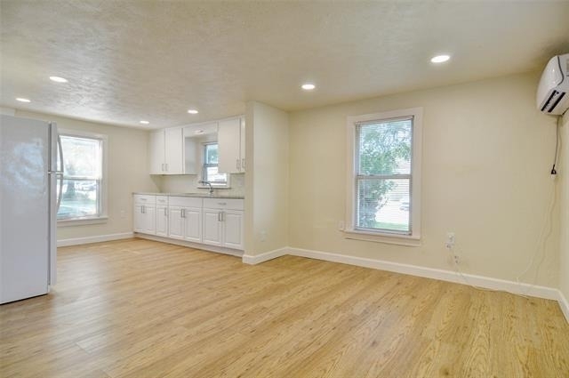 300 Meadow Park Drive - Photo 5
