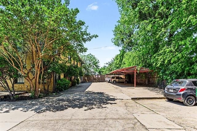 4515 Swiss Avenue - Photo 15