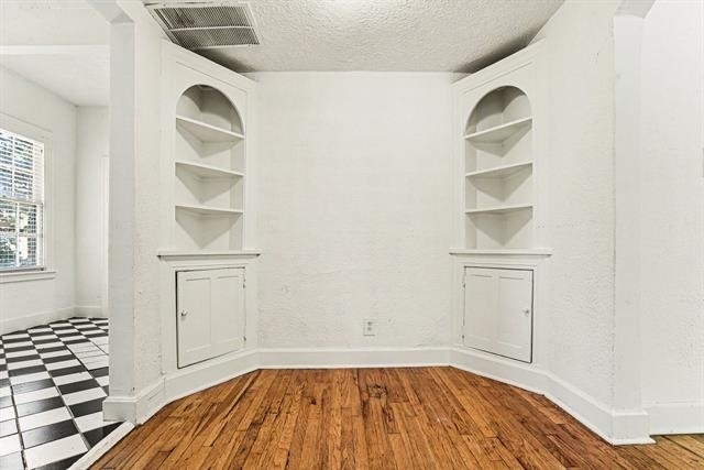 4515 Swiss Avenue - Photo 8