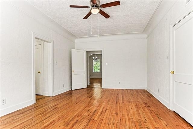 4515 Swiss Avenue - Photo 3