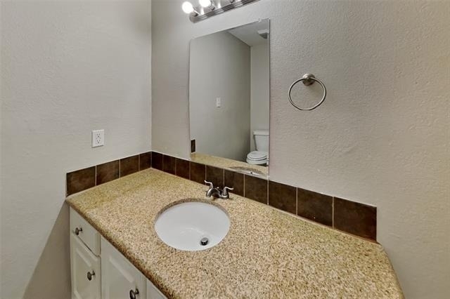 905 Freshwood Court - Photo 17