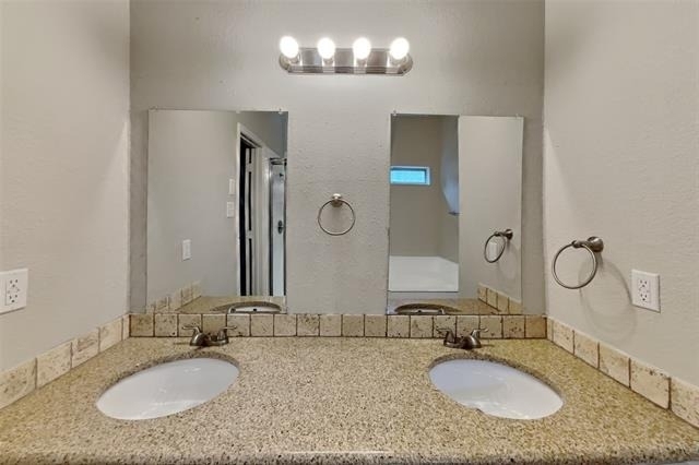 905 Freshwood Court - Photo 7