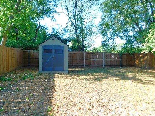 1114 E Mulberry Street - Photo 25