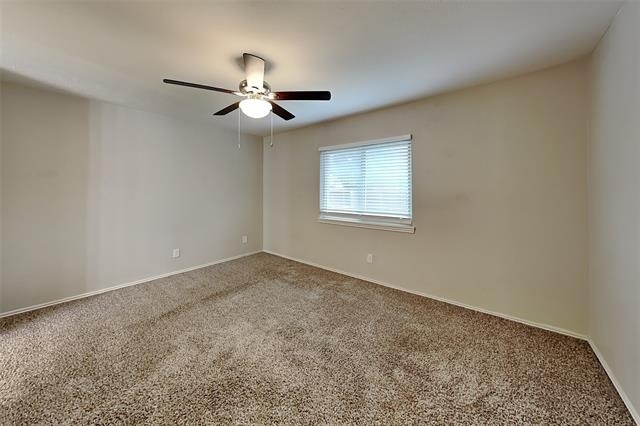 2611 Sprucewood Lane - Photo 4