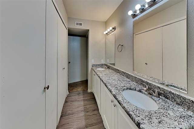 2611 Sprucewood Lane - Photo 6