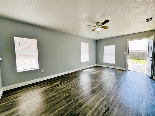 2621 E 12th Street - Photo 6