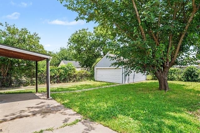 1108 E Robert Street - Photo 24