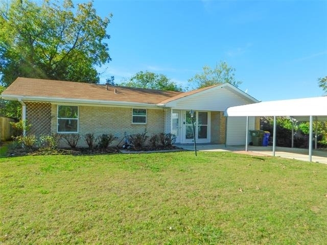 325 W Jones Street - Photo 2
