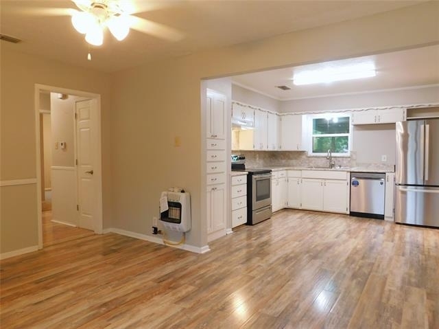 325 W Jones Street - Photo 9