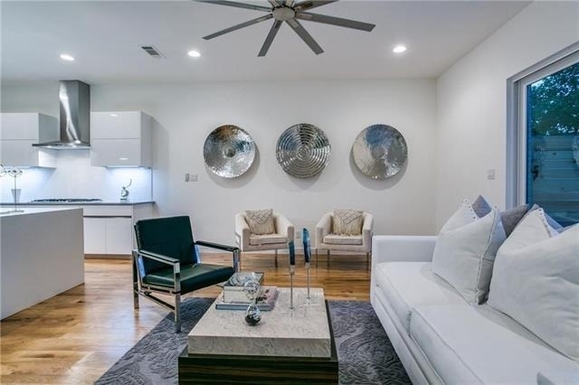 5425 Melrose Avenue - Photo 19