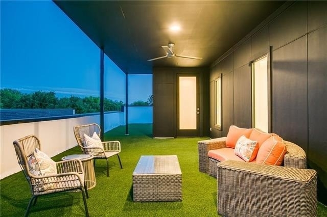 5425 Melrose Avenue - Photo 3
