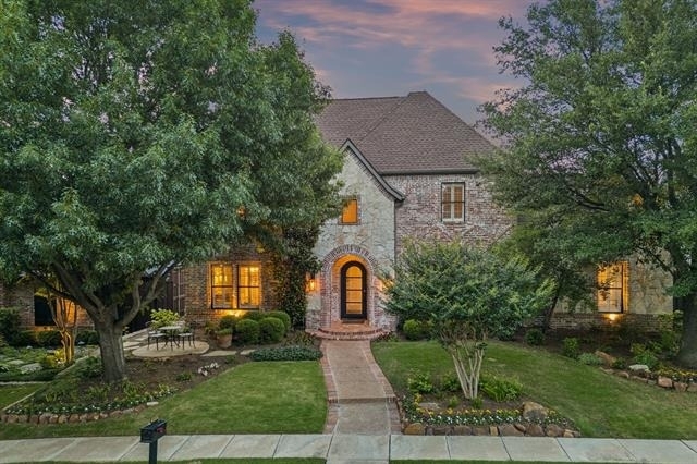 4954 Northshore Drive - Photo 0