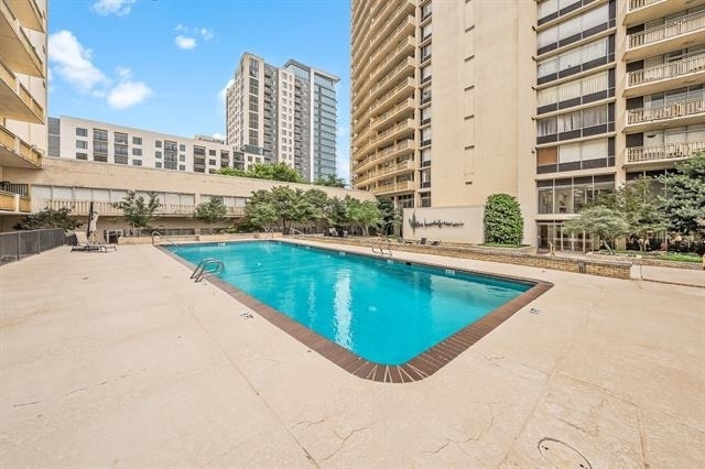 6211 W Northwest Highway - Photo 14