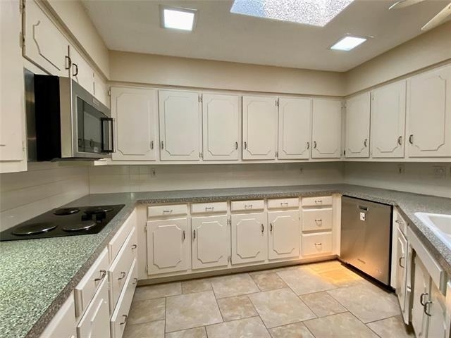 909 Hillsdale Drive - Photo 5