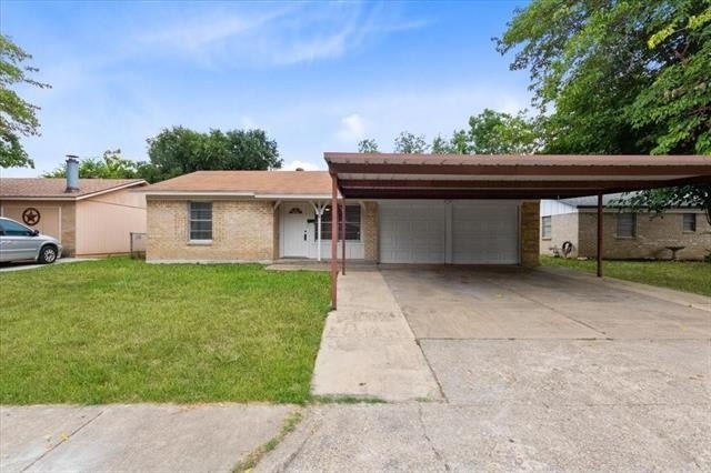 1628 Americana Boulevard - Photo 0