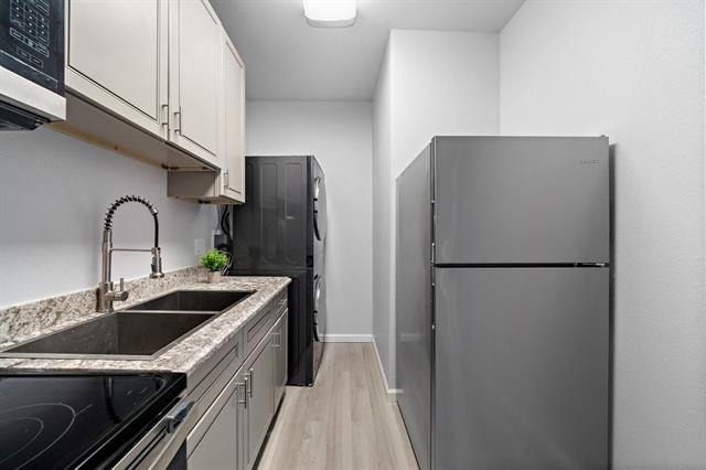 808 Sealy Street - Photo 16