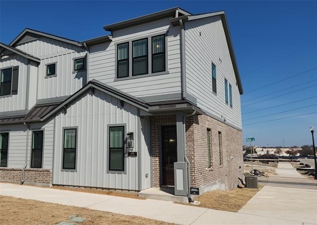 1100 Concan Drive - Photo 0