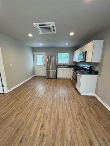 320 W 6th Street - Photo 5