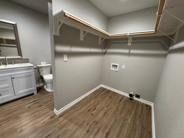 320 W 6th Street - Photo 9