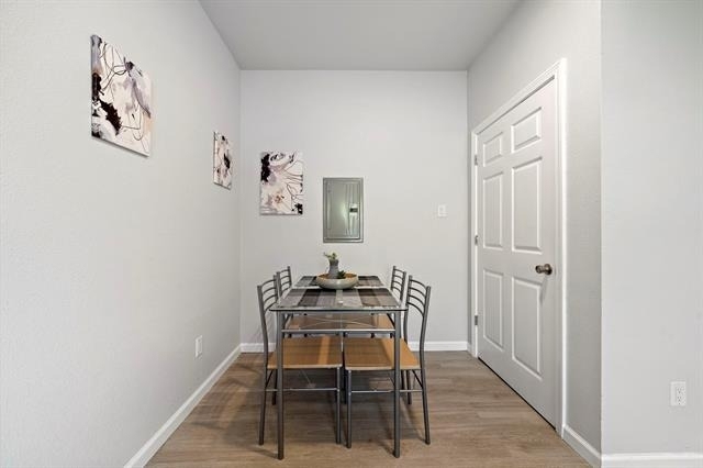 808 Sealy Street - Photo 11