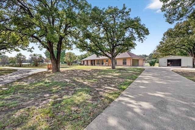 8009 Wood Lane - Photo 5