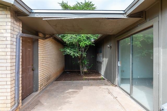 4925 Greenslope Drive - Photo 28