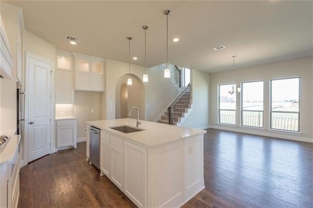 560 Thoroughbred Avenue - Photo 11