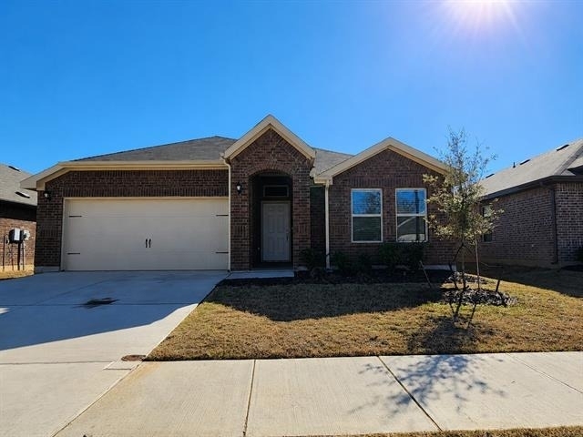 538 Concho Street - Photo 0