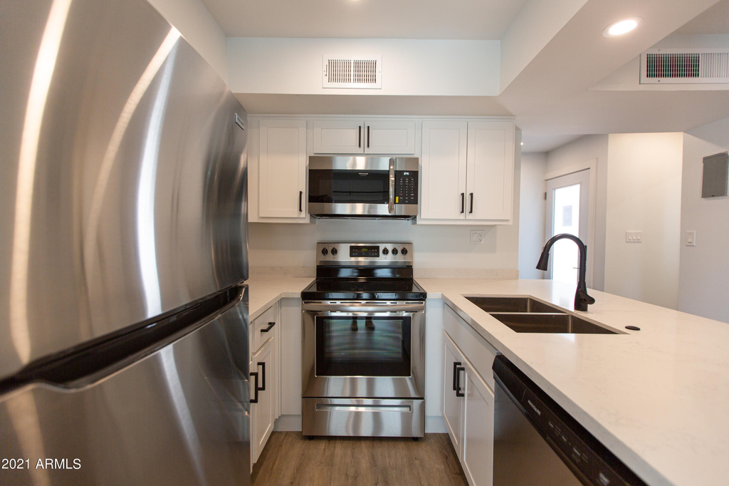 4310 N 78th Street - Photo 1