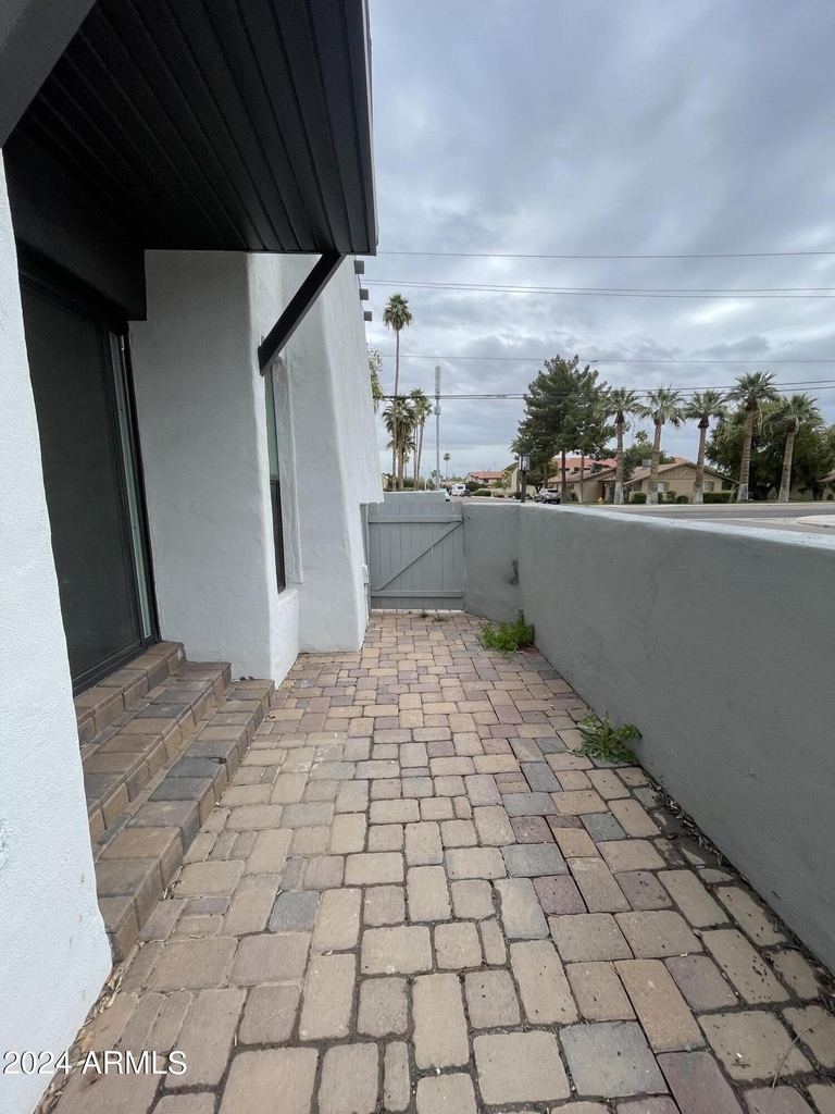 4310 N 78th Street - Photo 4