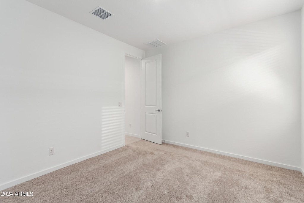 16038 W El Cortez Place - Photo 15