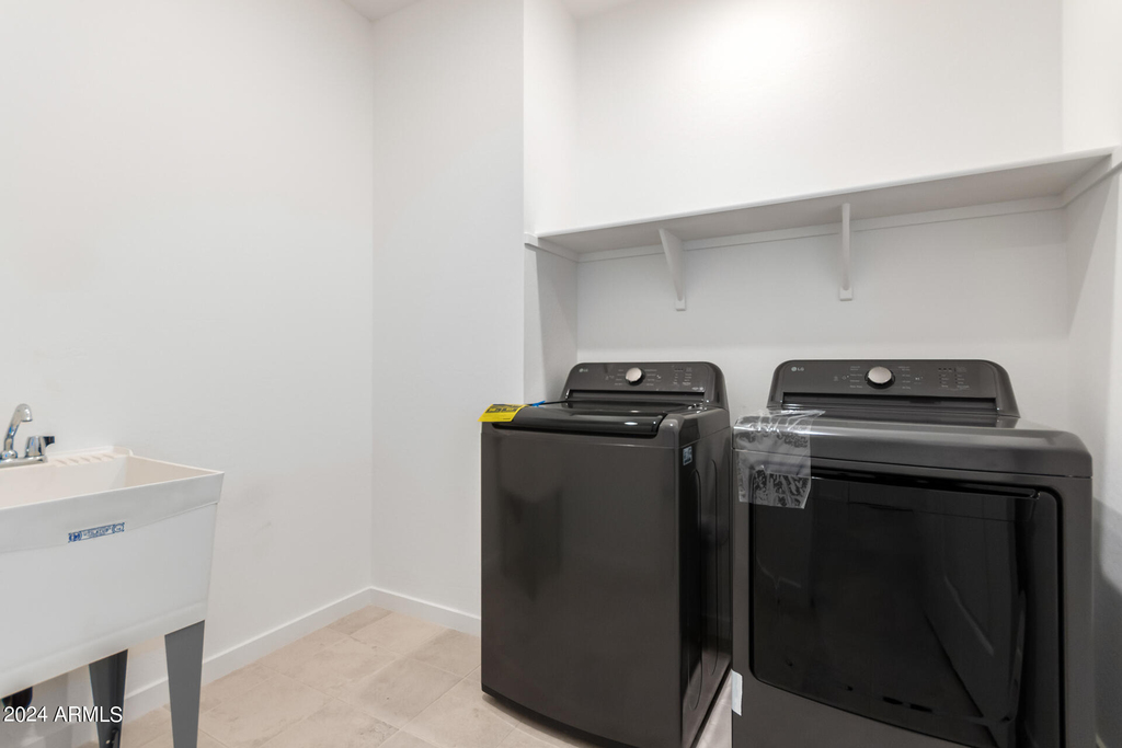 16038 W El Cortez Place - Photo 23