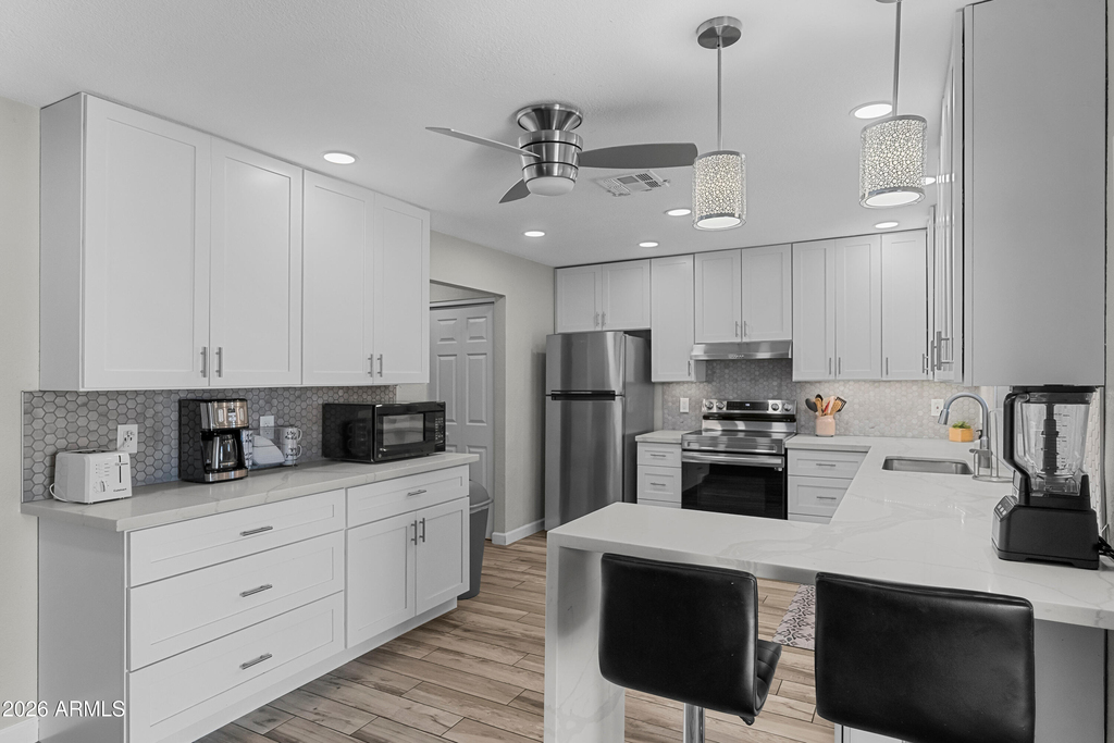 208 E Oxford Drive - Photo 8