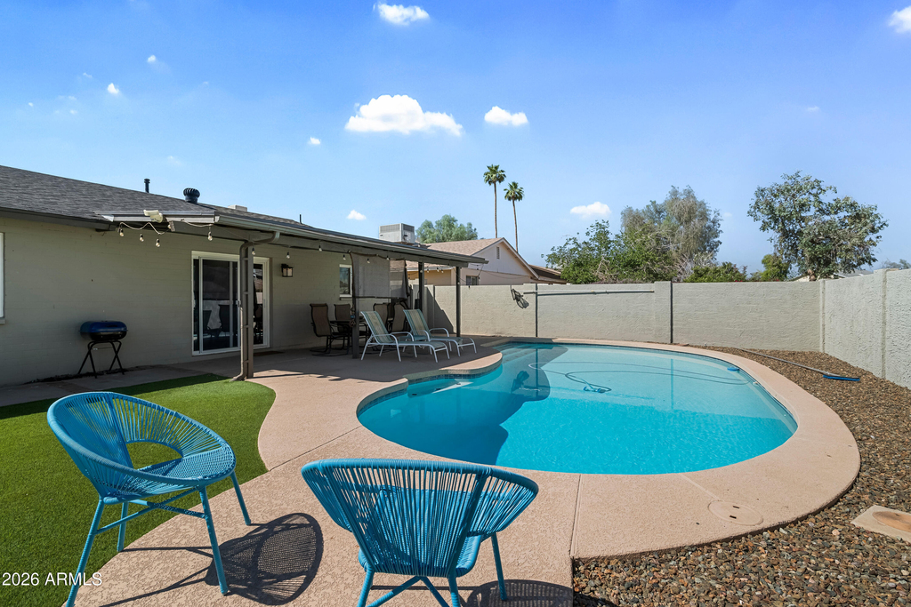 208 E Oxford Drive - Photo 12