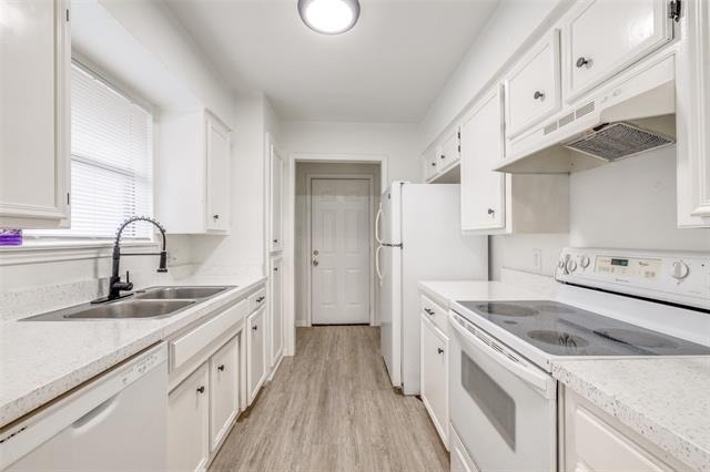 2428 Summer Place Drive - Photo 4