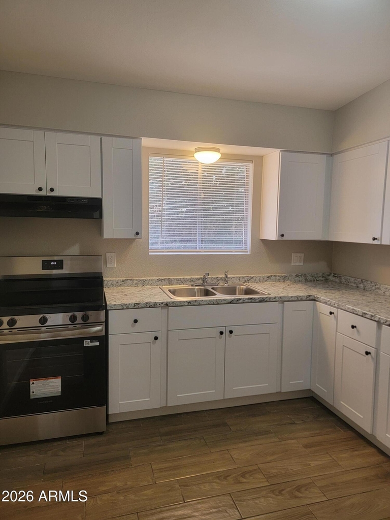 204 N Standage Street - Photo 14