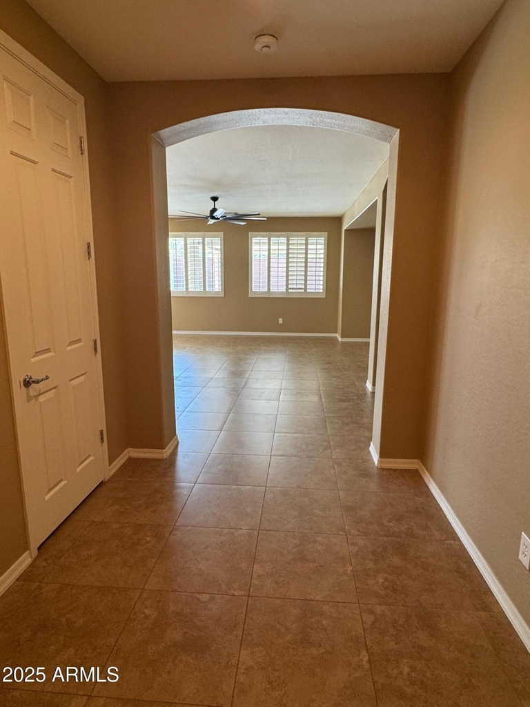 135 W Yellow Wood Avenue - Photo 6