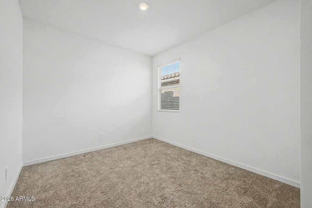 16036 W Desert Hollow Drive - Photo 8