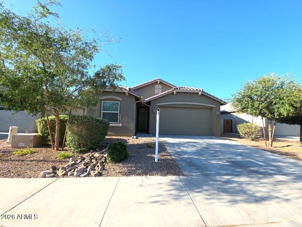 19729 W Washington Street - Photo 1