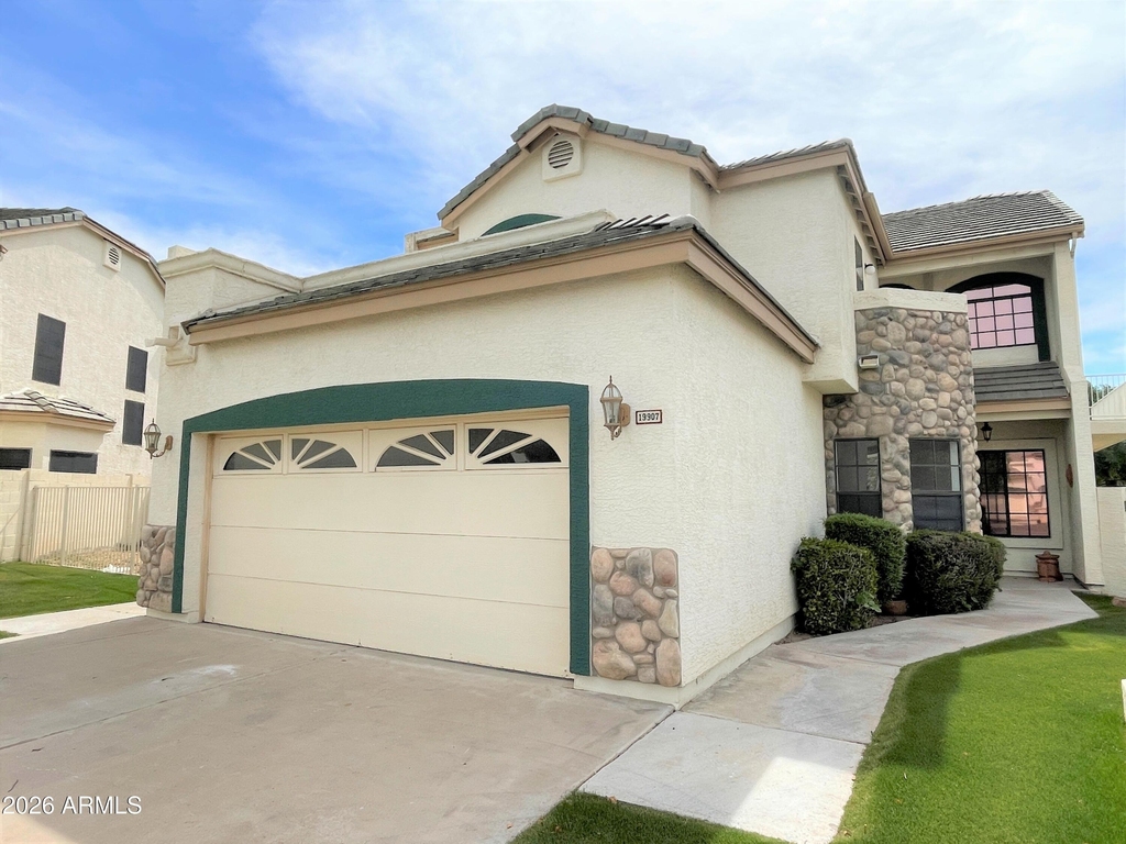19907 N Denaro Drive - Photo 1