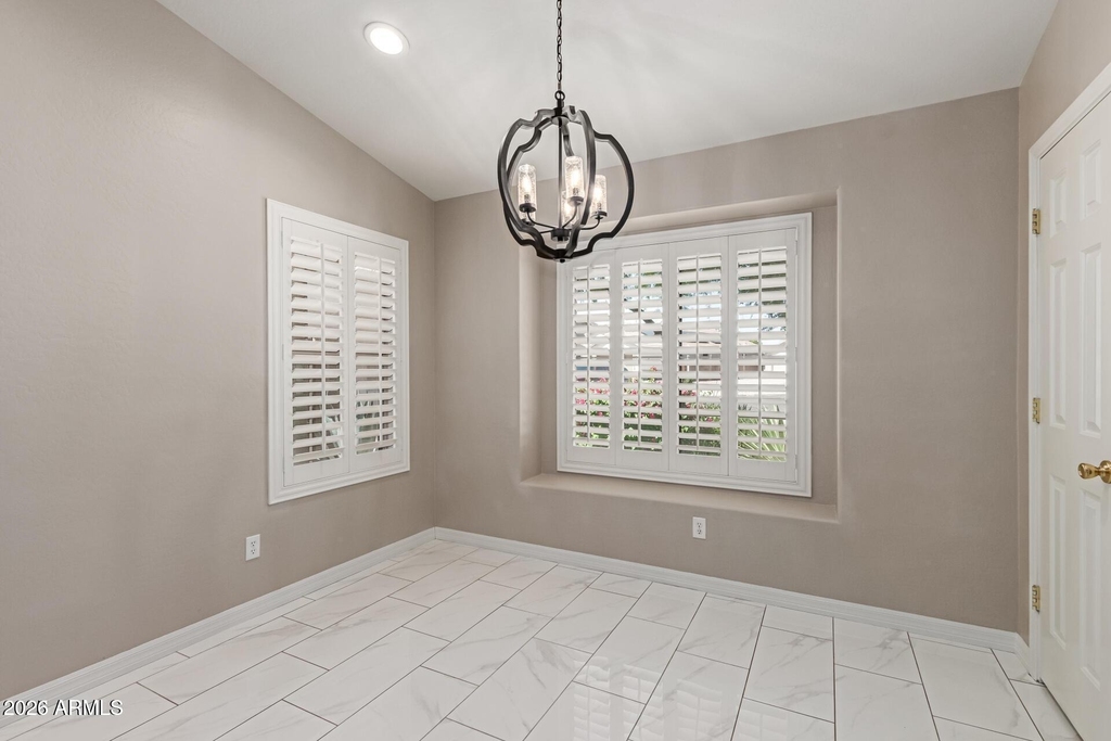 16523 W Saguaro Lane - Photo 4