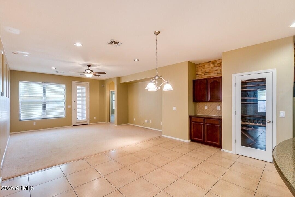 6113 S 44th Lane - Photo 4